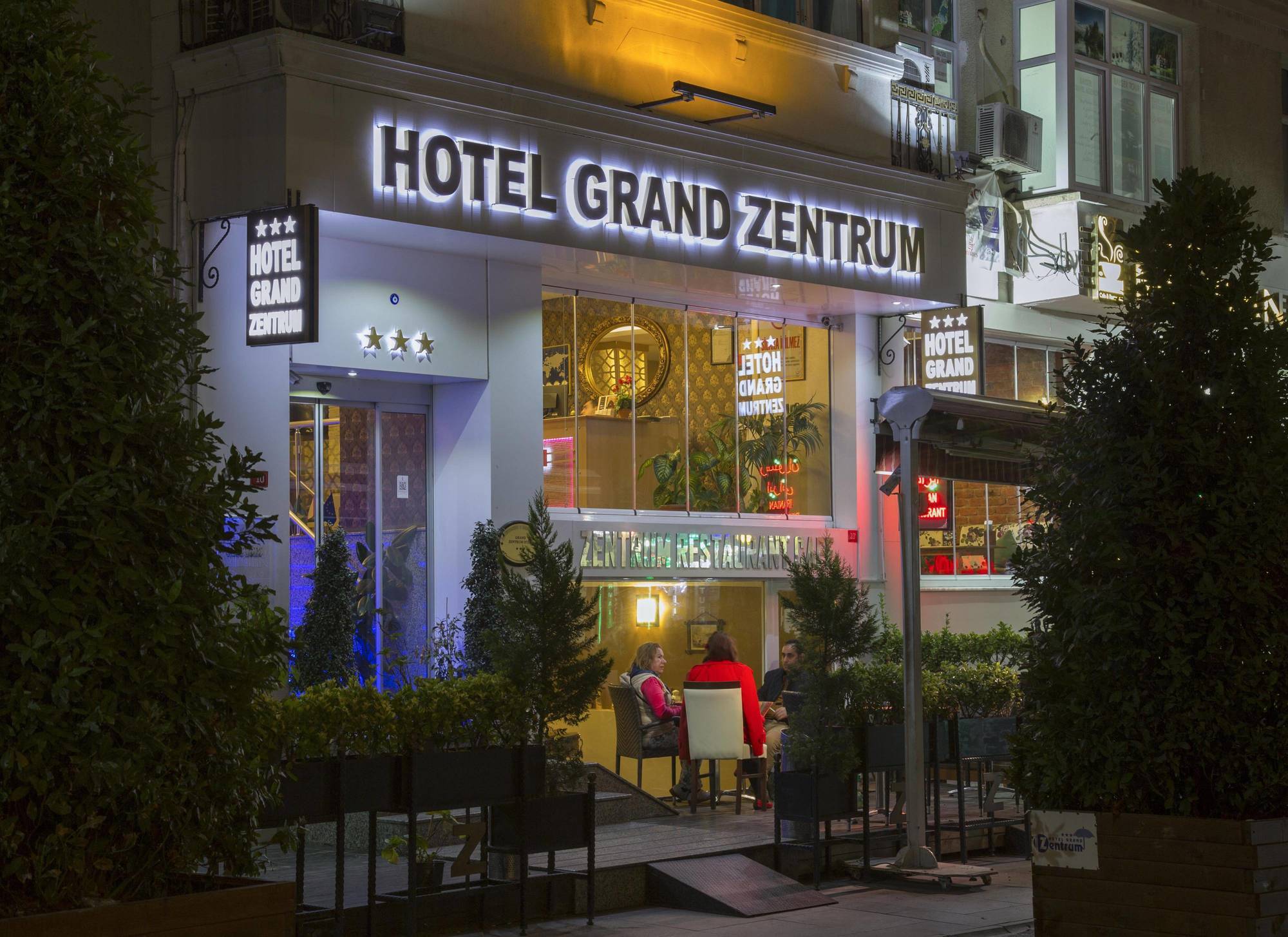 Grand Zentrum Hotel & Cafe Restaurant - Taksim Square İstanbul Dış mekan fotoğraf
